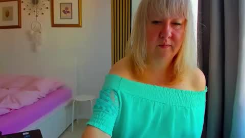 Nicole online show from 05.02.26