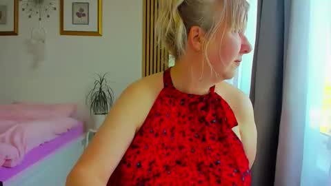 Nicole online show from 05.15.26