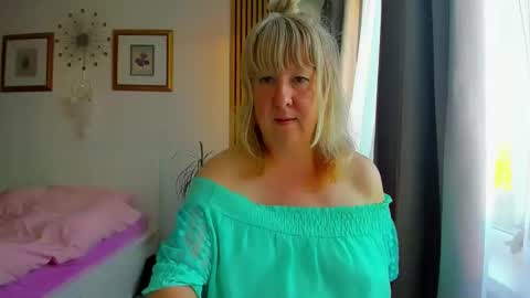 Nicole online show from 05.24.26