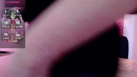 Snapshot of blonde_squirt_ chatting on 02.22.25 blonde_squirt_ online show from 02.22.25