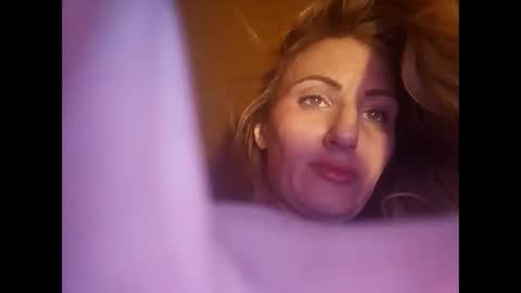 Gia  online show from 01.10.25