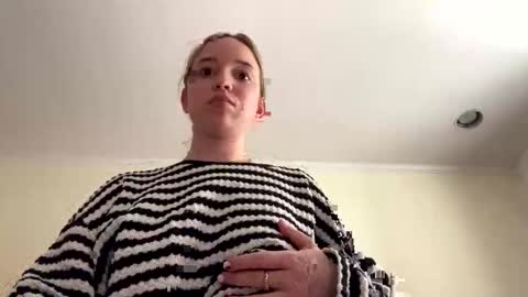 Snapshot of blondeshavemorefun123 chatting on 04.14.26 blondeshavemorefun123 online show from 04.14.26