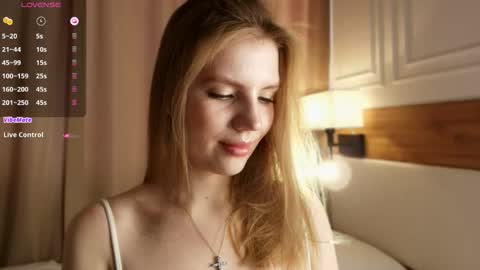 blondoll online show from 04.18.26