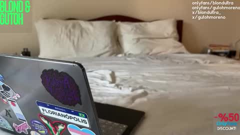 Snapshot of blondultra chatting on 02.24.26 blondultra online show from 02.24.26