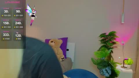 Snapshot of blondysworld chatting on 12.01.25 blondysworld online show from 12.01.25