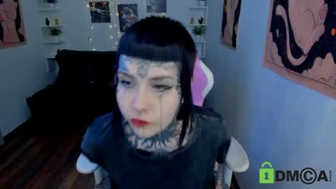 Snapshot of blood__mary chatting on 04.02.26 Mary online show from 04.02.26