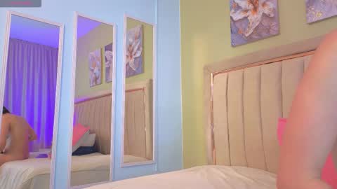 Snapshot of bloom_star01 chatting on 10.06.25 bloom_star01 online show from 10.06.25