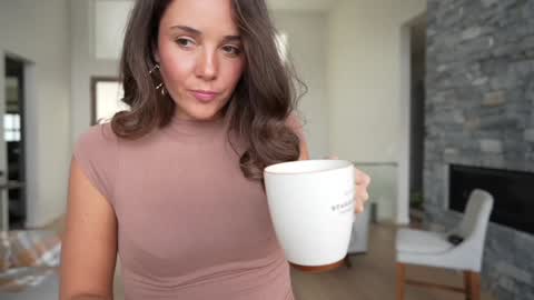 Emma Bloom online show from 12.08.24