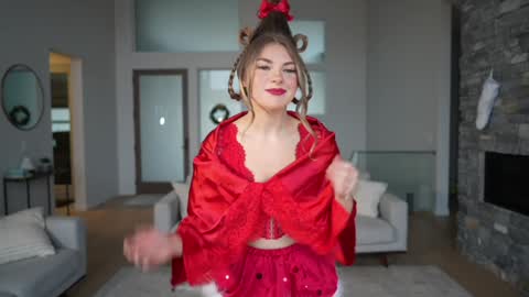 Emma Bloom online show from 12.20.24