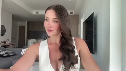 Emma Bloom online show from 06.18.26