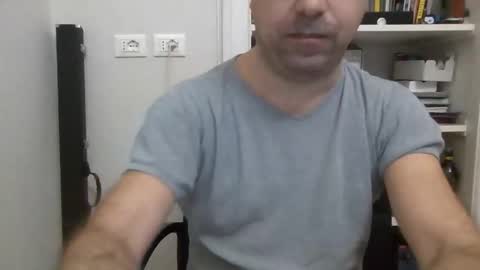 Snapshot of blop99 chatting on 12.08.24 Blop online show from 12.08.24