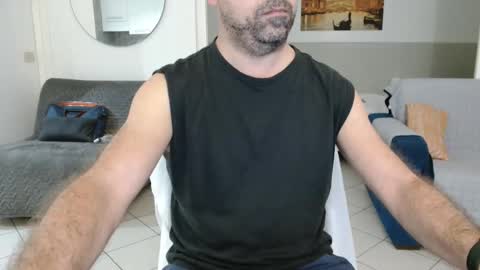 Snapshot of blop99 chatting on 11.05.25 Blop online show from 11.05.25