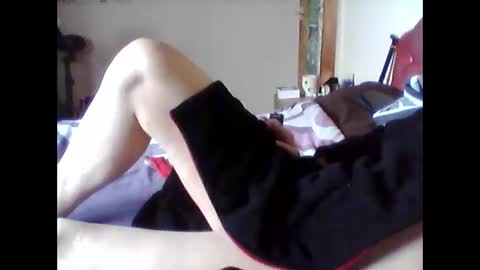 Snapshot of blubyyou2 chatting on 10.26.25 blubyyou2 online show from 10.26.25