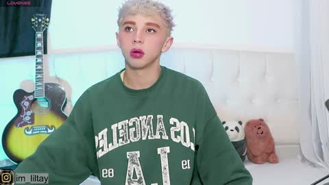 TAY   online show from 01.11.25