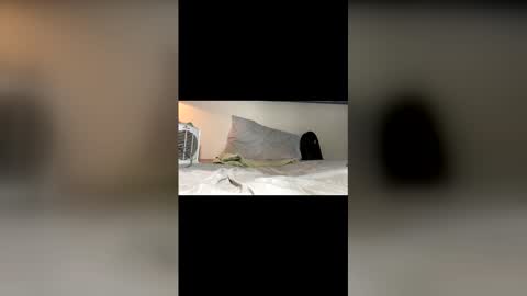 Snapshot of blue_cum_bunny123 chatting on 12.14.25 blue_cum_bunny123 online show from 12.14.25