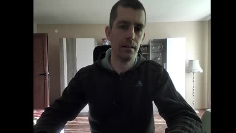 Snapshot of blue_eyed_wolf chatting on 01.13.25 Runaway online show from 01.13.25