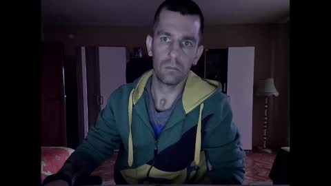 Snapshot of blue_eyed_wolf chatting on 01.31.25 Runaway online show from 01.31.25