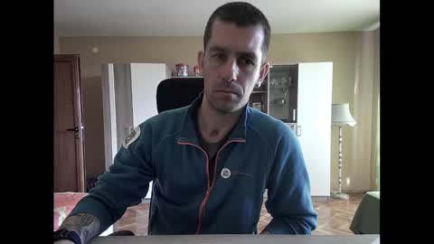 Snapshot of blue_eyed_wolf chatting on 02.07.25 Runaway online show from 02.07.25