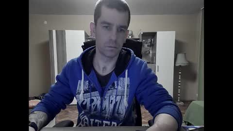 Snapshot of blue_eyed_wolf chatting on 02.11.25 Runaway online show from 02.11.25