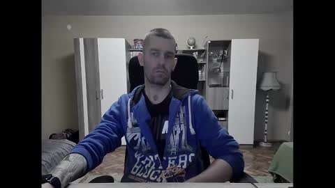 Snapshot of blue_eyed_wolf chatting on 02.17.25 Runaway online show from 02.17.25