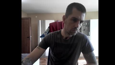 Snapshot of blue_eyed_wolf chatting on 10.21.25 Runaway online show from 10.21.25