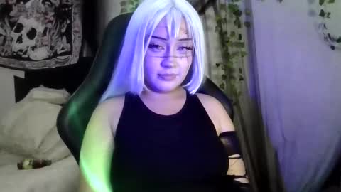 Snapshot of blue_katt chatting on 11.28.25 blue katt online show from 11.28.25