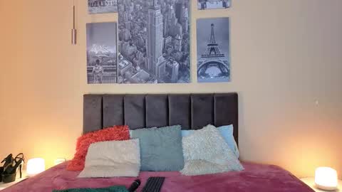 blue_sixx online show from 11.02.25