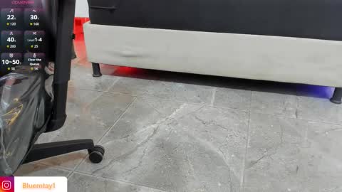 blue_tay1 online show from 03.03.26