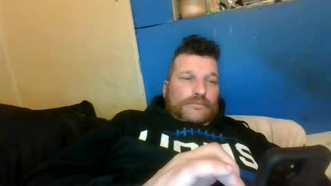 Snapshot of bluedemoneyes1986 chatting on 02.26.25 bluedemoneyes1986 online show from 02.26.25