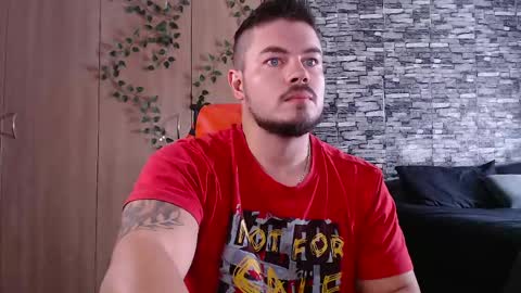 blueeyeboy0 online show from 04.28.26