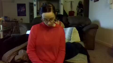 Snapshot of blueeyedbeauty1995 chatting on 12.14.25 Blueeyedbeauty online show from 12.14.25