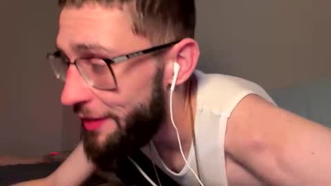 Snapshot of blueeyedcurvy chatting on 04.10.26 blueeyedcurvy online show from 04.10.26