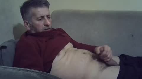 Snapshot of bluehot59 chatting on 12.24.24 blue online show from 12.24.24