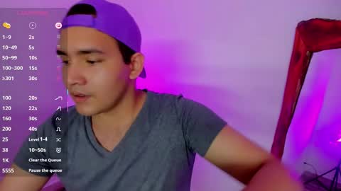 Snapshot of bluehsunny chatting on 11.26.25 alexander online show from 11.26.25