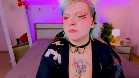 Snapshot of bluelunaray chatting on 10.10.25 Hi my name is Lunaray online show from 10.10.25