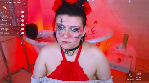 Snapshot of bluelunaray chatting on 10.18.25 Hi my name is Lunaray online show from 10.18.25