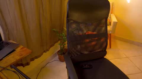 FLORAA online show from 12.21.25