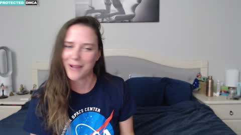 Snapshot of bluexstacey chatting on 09.18.25 Stacey online show from 09.18.25