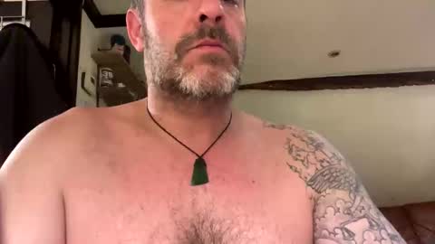 Blueyloey online show from 04.14.26