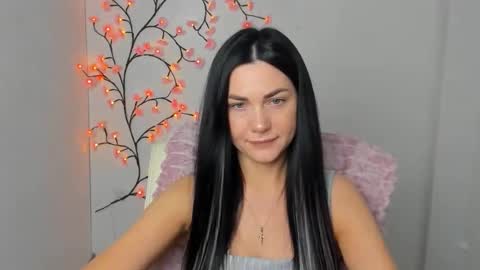 Snapshot of blum_kelly chatting on 04.10.26 Kelly online show from 04.10.26