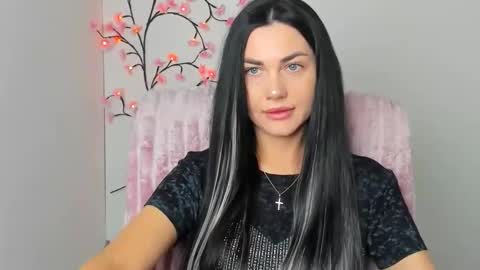 Snapshot of blum_kelly chatting on 04.18.26 Kelly online show from 04.18.26