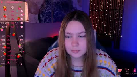 Snapshot of blush_ellie chatting on 10.29.25 Ellie3 online show from 10.29.25