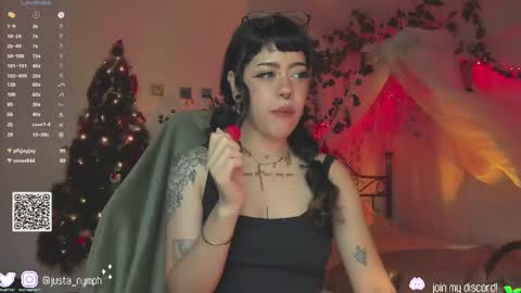 Snapshot of blushing_nymph chatting on 12.14.24   Im Nym  Justa nymph on twitter and IG online show from 12.14.24