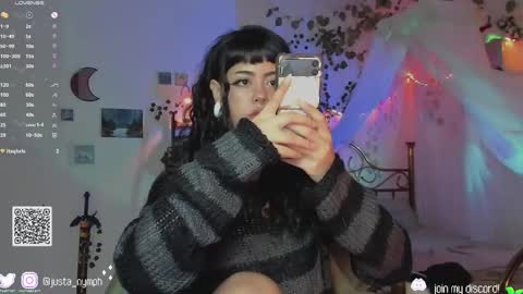 Snapshot of blushing_nymph chatting on 01.06.25   Im Nym  Justa nymph on twitter and IG online show from 01.06.25