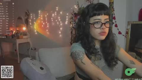 Snapshot of blushing_nymph chatting on 02.24.25   Im Nym  Justa nymph on twitter and IG online show from 02.24.25