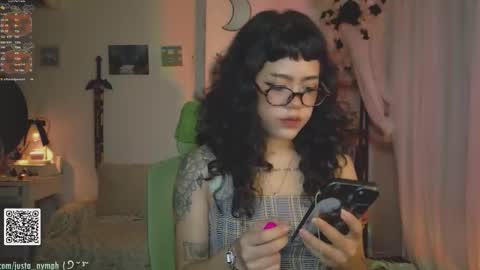 Snapshot of blushing_nymph chatting on 10.11.25   Im Nym  Justa nymph on twitter and IG online show from 10.11.25