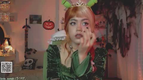 Snapshot of blushing_nymph chatting on 10.18.25   Im Nym  Justa nymph on twitter and IG online show from 10.18.25
