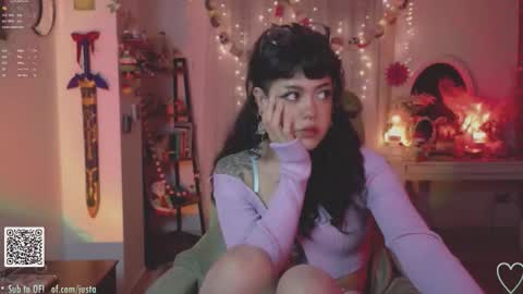 Snapshot of blushing_nymph chatting on 12.16.25 Im Nym Justa nymph on twitter and IG online show from 12.16.25