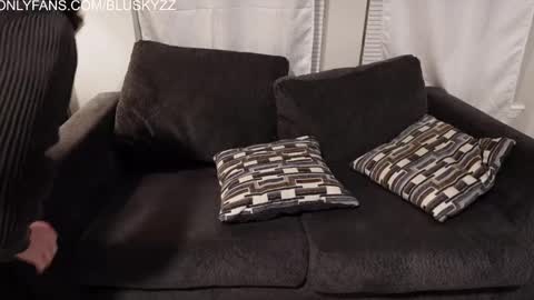 Snapshot of bluskyzz chatting on 02.08.25 BluSky online show from 02.08.25