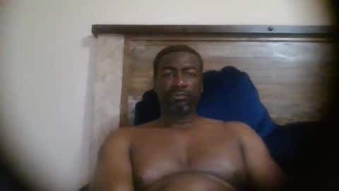 Snapshot of bluuthunder1914 chatting on 11.25.25 bluuthunder1914 online show from 11.25.25